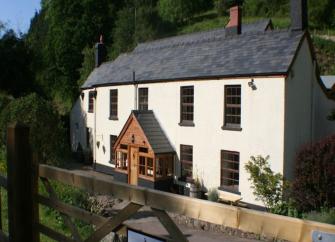 The Anchor - a large holiday cottage in the Wye Valley