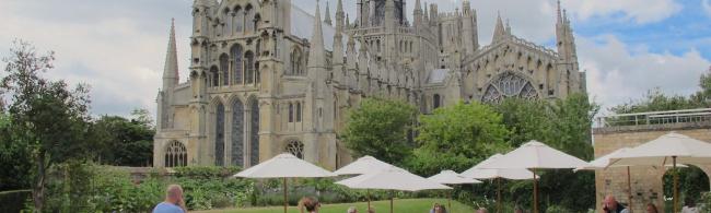 A large cathedral-like chapel in Cambridge with tall towers and large traceried windows.