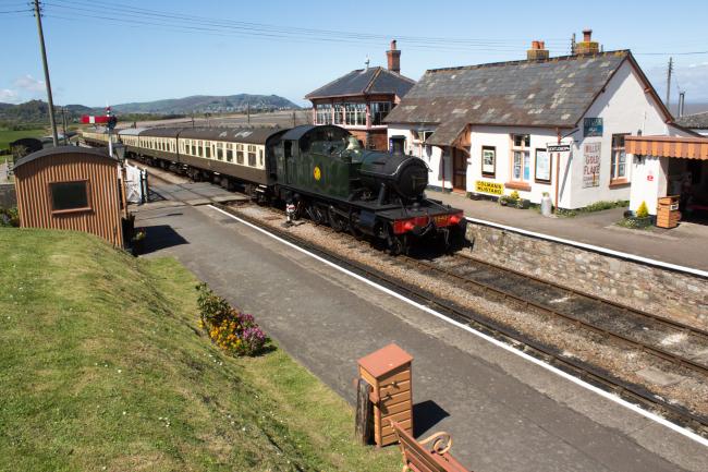 Blue Anchor is a lovely seaside village in Somerset with beach walks to Minehead and Dunster.